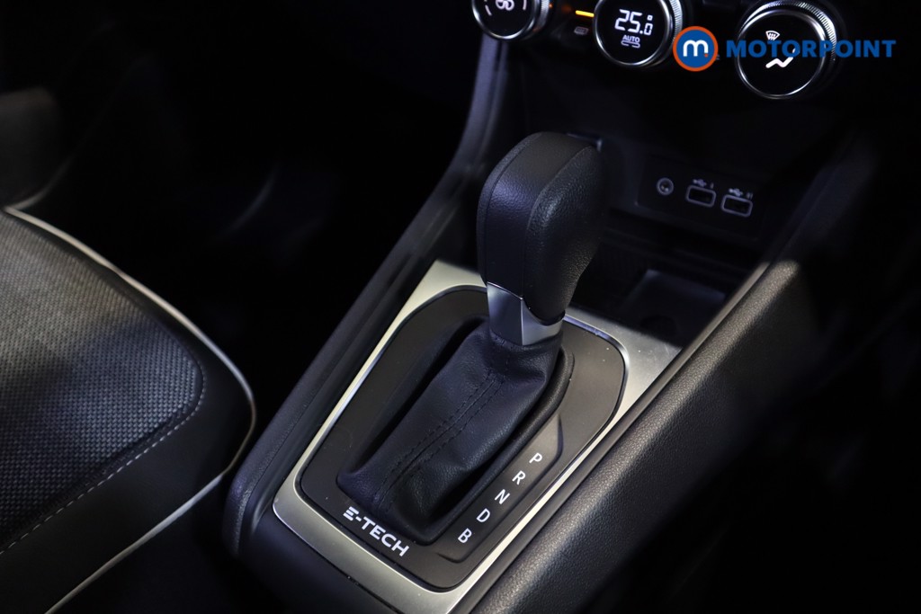 Renault Captur Techno Automatic Petrol Plug-In Hybrid SUV - Stock Number (1586786) - 21st supplementary image