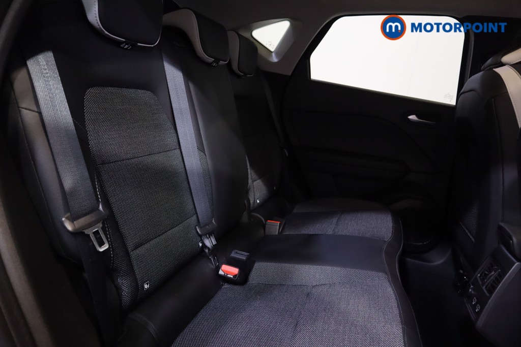 Renault Captur Techno Automatic Petrol Plug-In Hybrid SUV - Stock Number (1586786) - 27th supplementary image