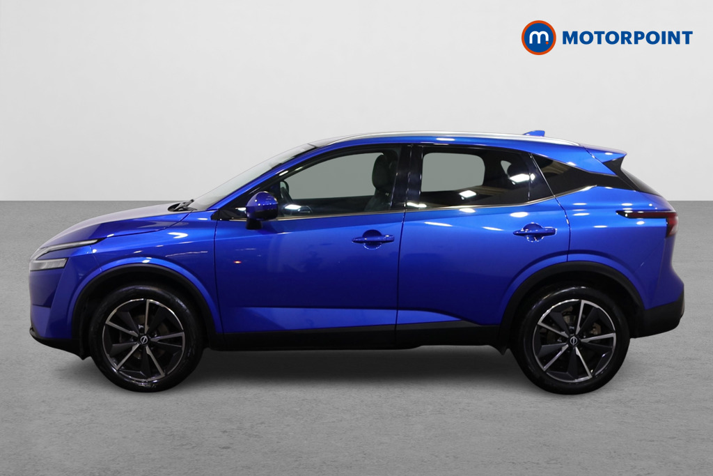 Nissan Qashqai Tekna Automatic Petrol SUV - Stock Number (1586803) - Passenger side