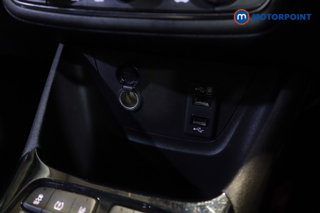 Vauxhall Crossland Ultimate Manual Diesel SUV - Stock Number (1586978) - 17th supplementary image