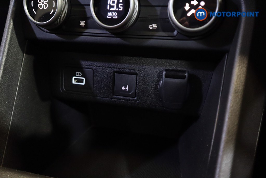 Dacia Jogger Extreme Automatic Petrol-Electric Hybrid People Carrier - Stock Number (1587017) - 20th supplementary image