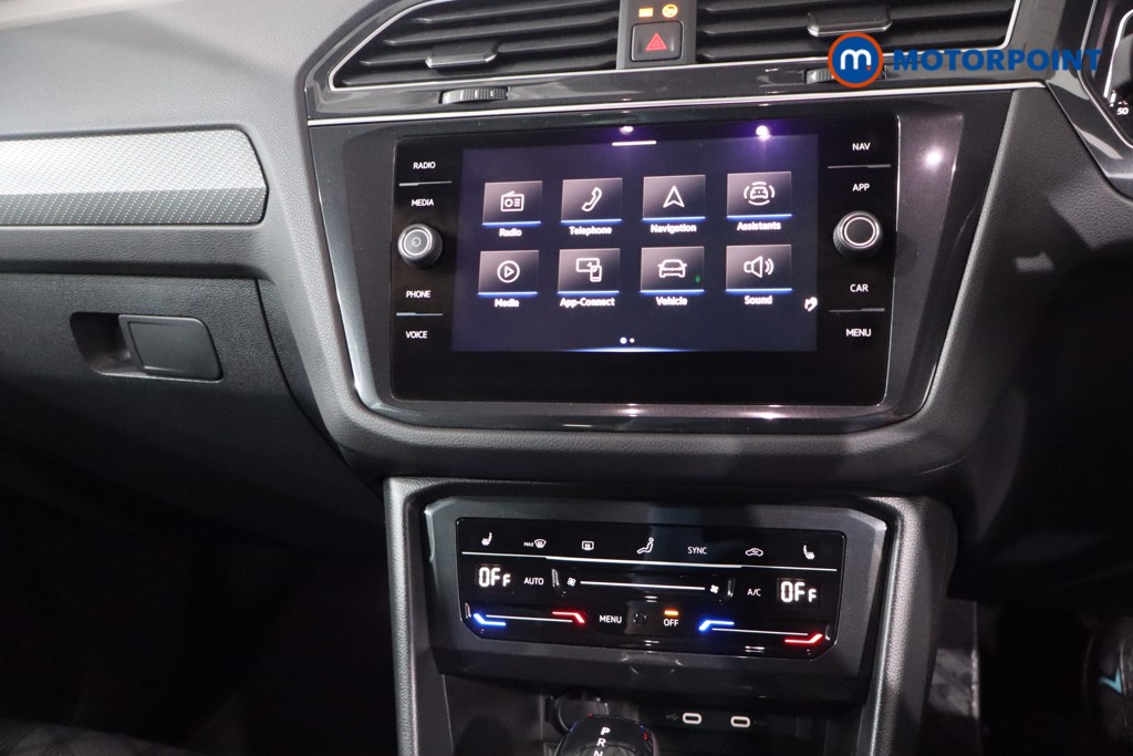 Volkswagen Tiguan R-Line Edition Automatic Petrol SUV - Stock Number (1587027) - 15th supplementary image