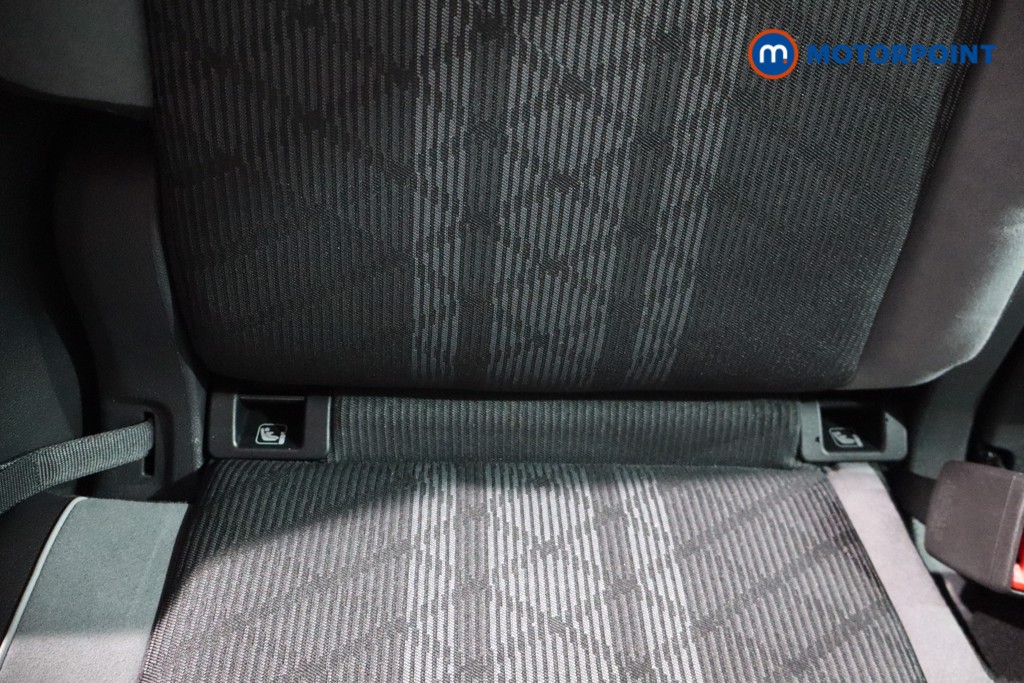 Volkswagen Tiguan R-Line Edition Automatic Petrol SUV - Stock Number (1587027) - 28th supplementary image