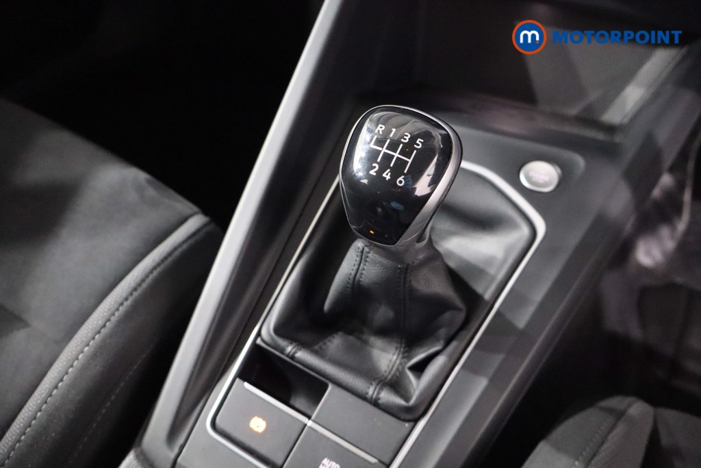 Volkswagen Golf Style Manual Petrol Hatchback - Stock Number (1570963) - 14th supplementary image