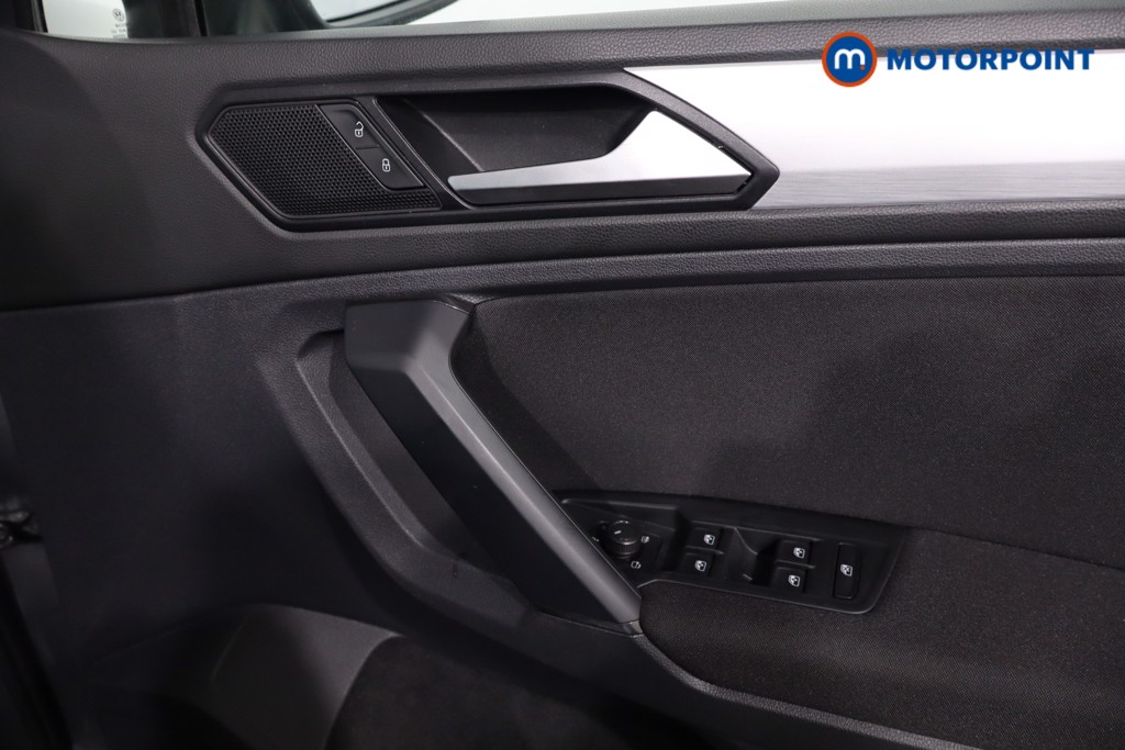 Volkswagen Tiguan Match Automatic Petrol SUV - Stock Number (1585154) - 21st supplementary image