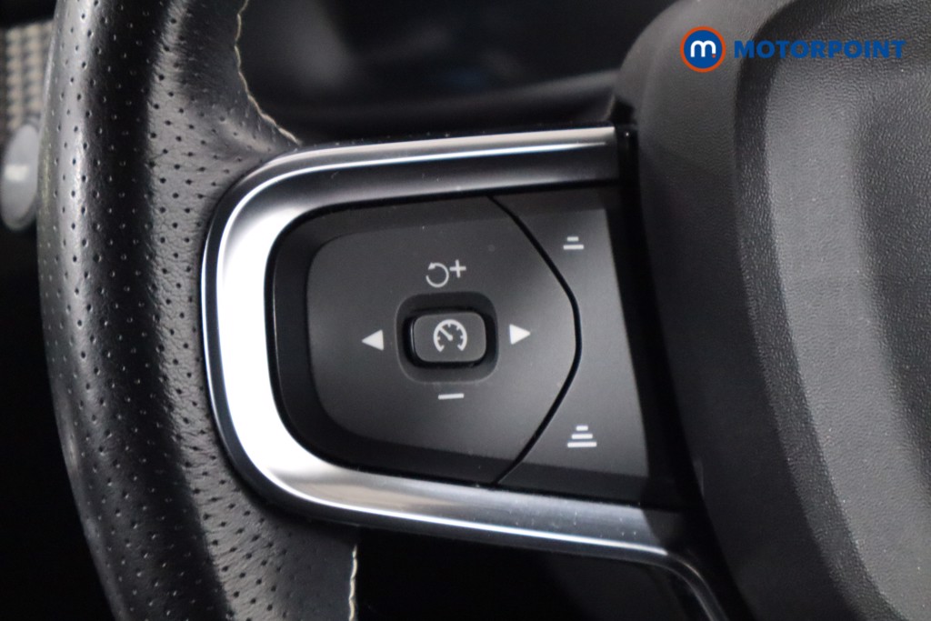 Volvo Xc40 R Design Manual Petrol SUV - Stock Number (1586367) - 7th supplementary image