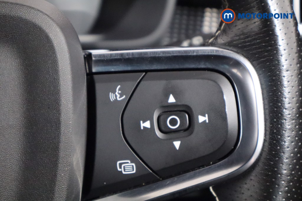 Volvo Xc40 R Design Manual Petrol SUV - Stock Number (1586367) - 8th supplementary image