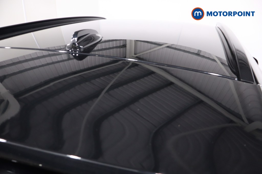 Volvo Xc40 R Design Manual Petrol SUV - Stock Number (1586367) - 32nd supplementary image