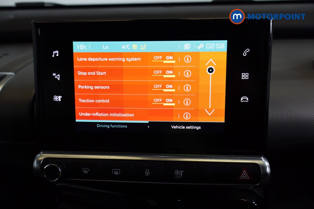 Citroen C4 Cactus Flair Automatic Petrol SUV - Stock Number (1574396) - 9th supplementary image