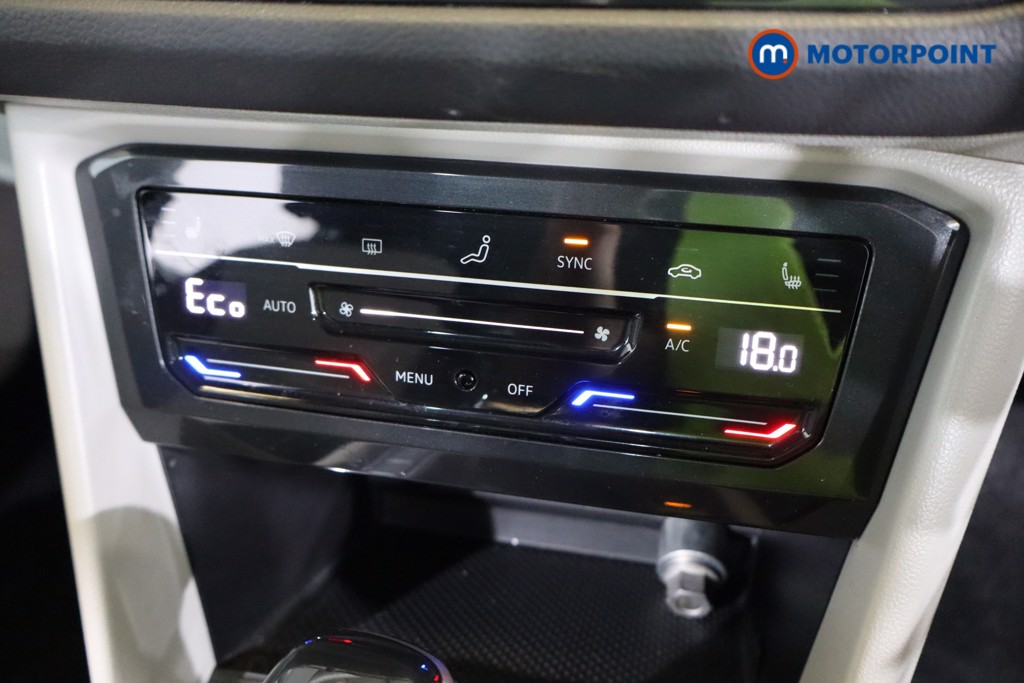 Volkswagen Tiguan Elegance Automatic Petrol Plug-In Hybrid SUV - Stock Number (1581366) - 11th supplementary image