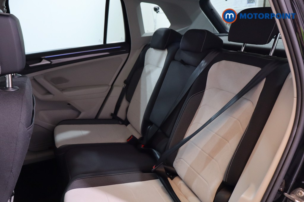 Volkswagen Tiguan Elegance Automatic Petrol Plug-In Hybrid SUV - Stock Number (1581366) - 21st supplementary image