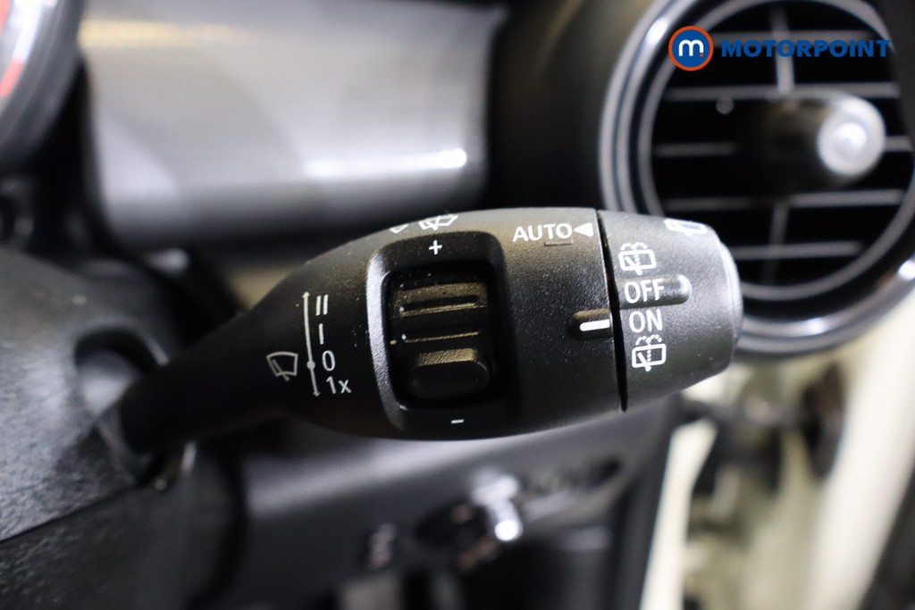 Mini Hatchback Cooper Classic Manual Petrol Hatchback - Stock Number (1583402) - 16th supplementary image
