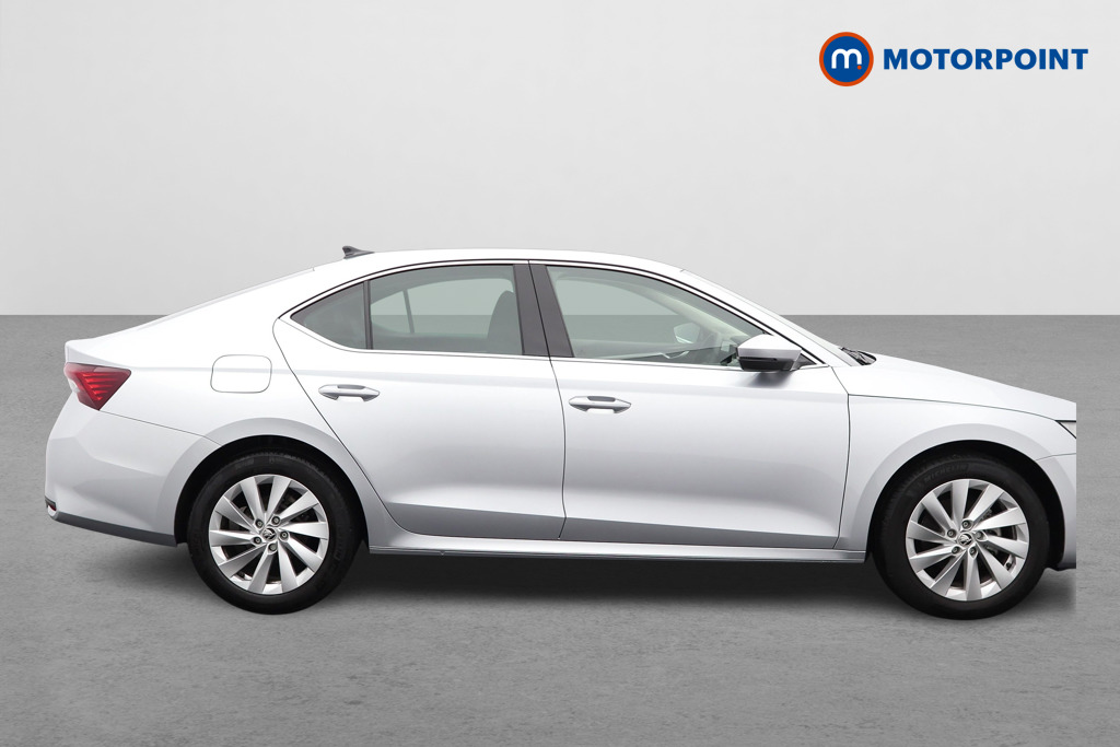 Skoda Octavia Se L Manual Petrol Hatchback - Stock Number (1584499) - Drivers side