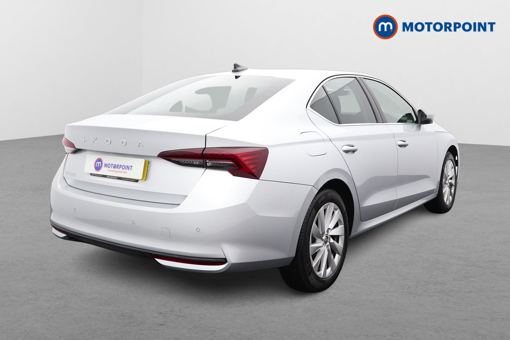 Skoda Octavia Se L Manual Petrol Hatchback - Stock Number (1584499) - Drivers side rear corner