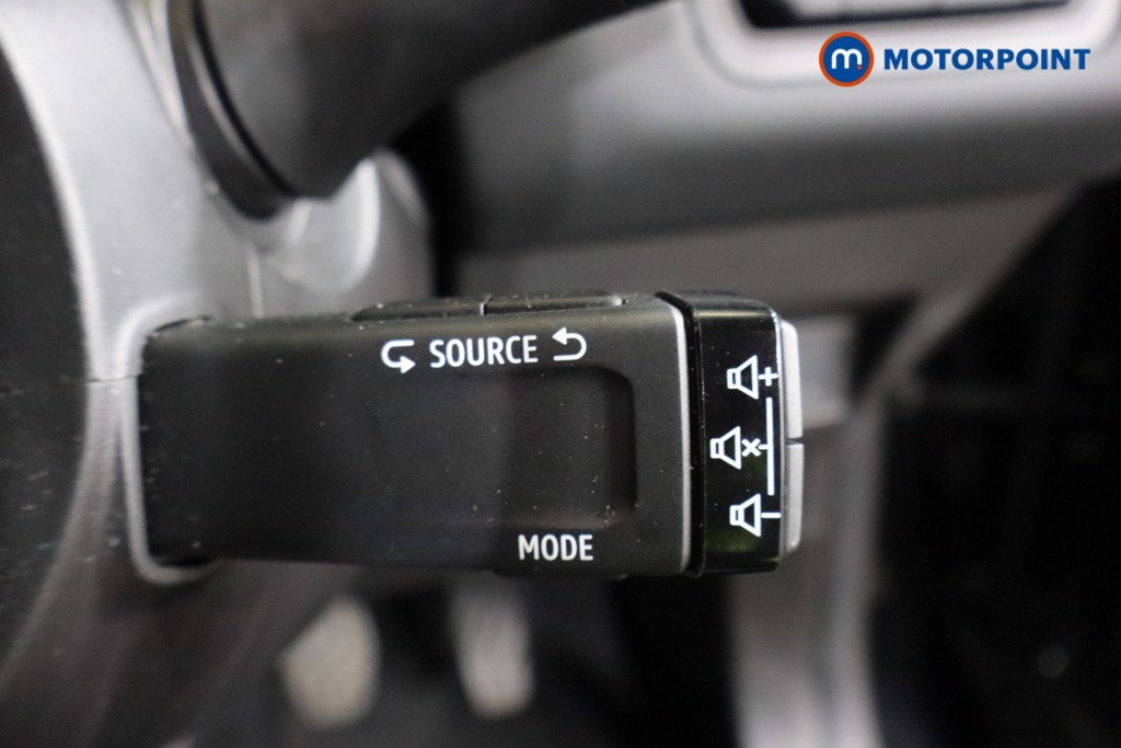 Renault Captur Rive Gauche Manual Petrol SUV - Stock Number (1586677) - 17th supplementary image