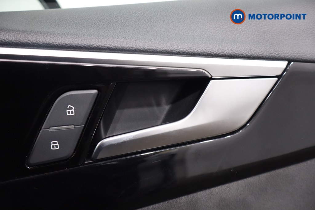Audi A4 Black Edition Automatic Petrol Estate - Stock Number (1586730) - 22nd supplementary image