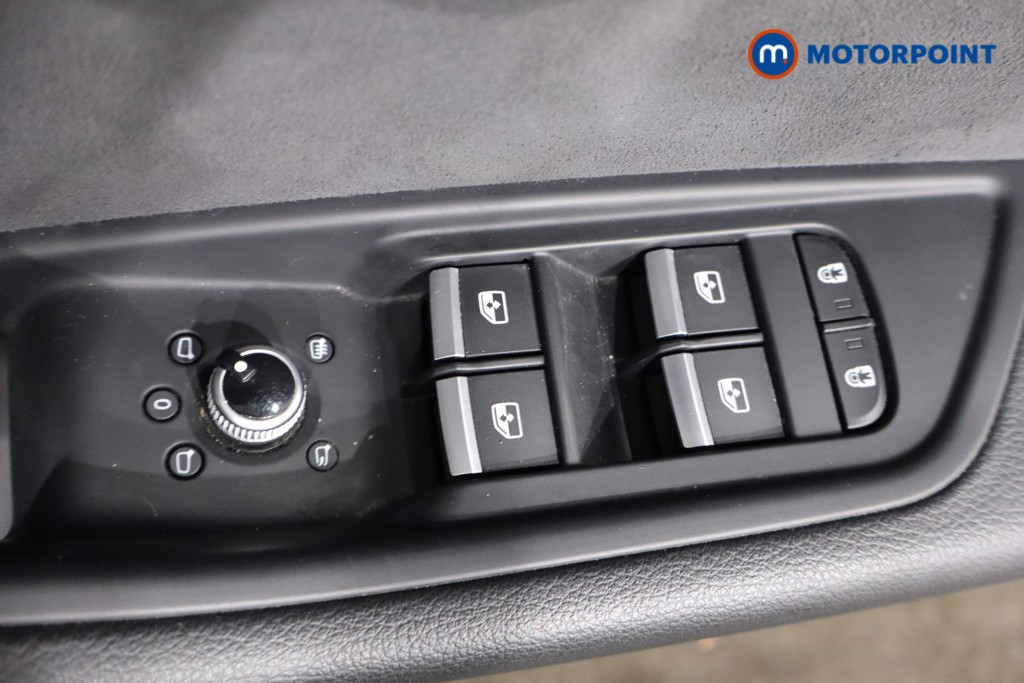 Audi A4 Black Edition Automatic Petrol Estate - Stock Number (1586730) - 23rd supplementary image