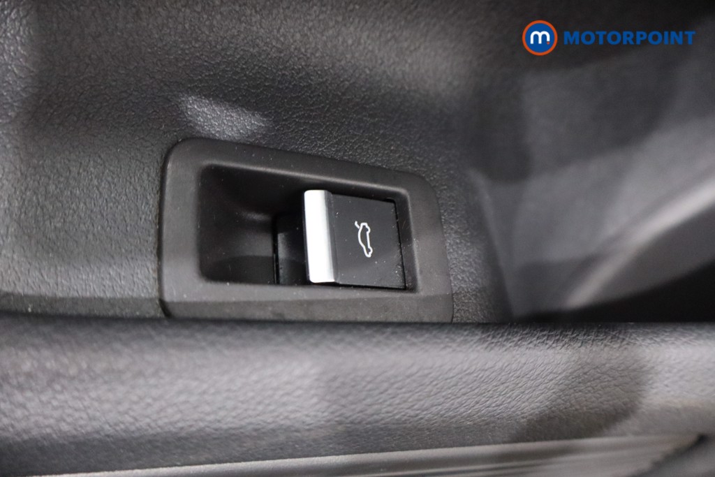 Audi A4 Black Edition Automatic Petrol Estate - Stock Number (1586730) - 24th supplementary image