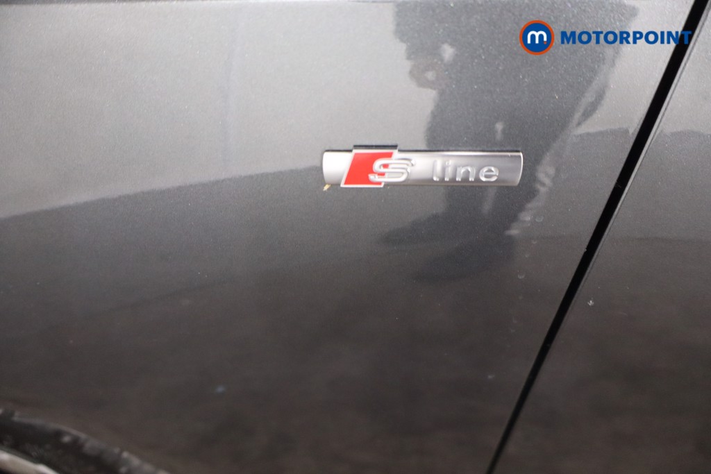 Audi A4 Black Edition Automatic Petrol Estate - Stock Number (1586730) - 35th supplementary image