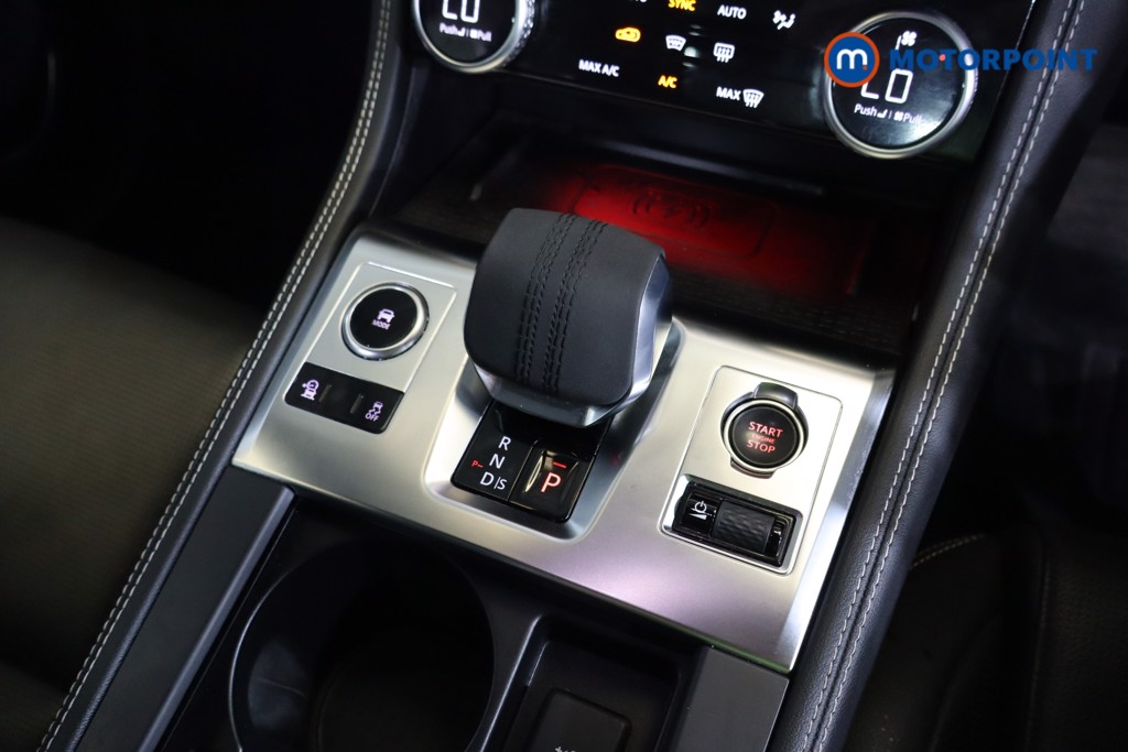Jaguar F-Pace R-Dynamic Black Automatic Diesel SUV - Stock Number (1586928) - 11th supplementary image