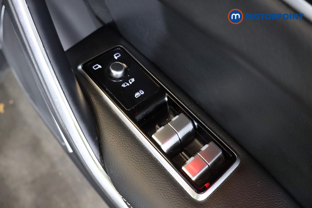 Jaguar F-Pace R-Dynamic Black Automatic Diesel SUV - Stock Number (1586928) - 17th supplementary image