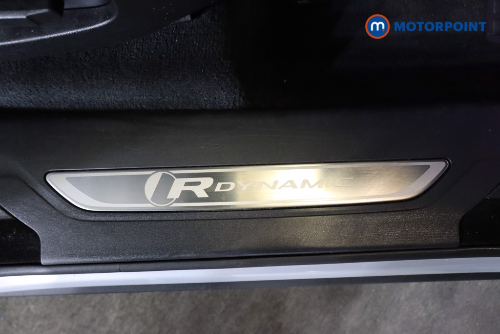 Jaguar F-Pace R-Dynamic Black Automatic Diesel SUV - Stock Number (1586928) - 18th supplementary image