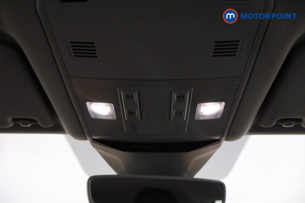 Volkswagen T-Roc Design Manual Petrol SUV - Stock Number (1587211) - 18th supplementary image