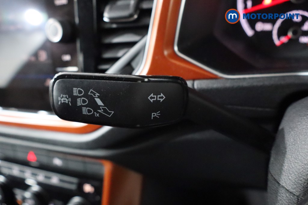 Volkswagen T-Roc Design Manual Petrol SUV - Stock Number (1587211) - 22nd supplementary image