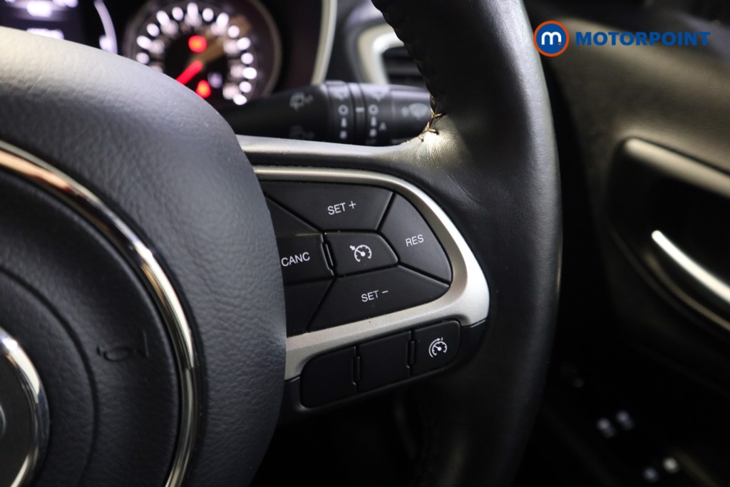 Jeep Compass Longitude Manual Petrol SUV - Stock Number (1539166) - 4th supplementary image