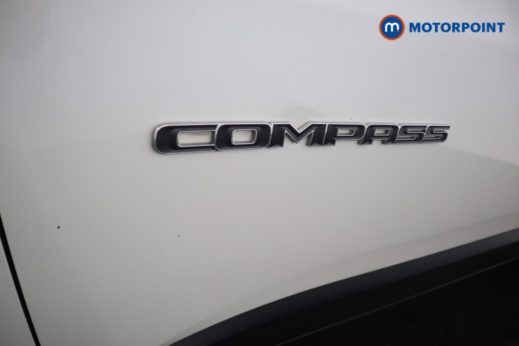 Jeep Compass Longitude Manual Petrol SUV - Stock Number (1539166) - 28th supplementary image
