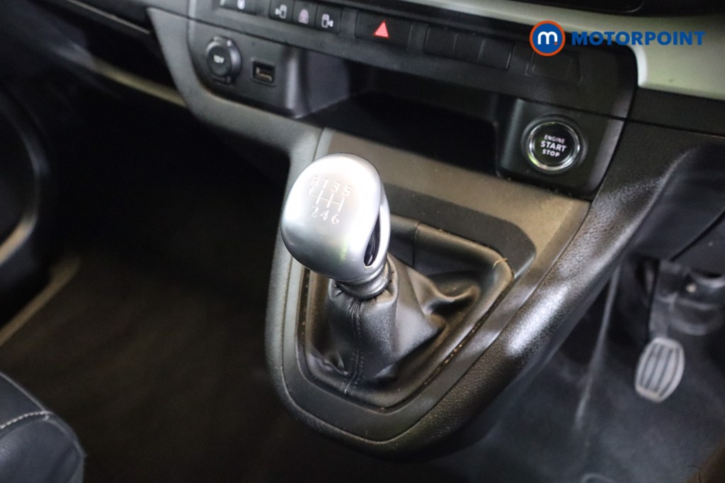 Peugeot Traveller Allure Manual Diesel People Carrier - Stock Number (1560650) - 12th supplementary image