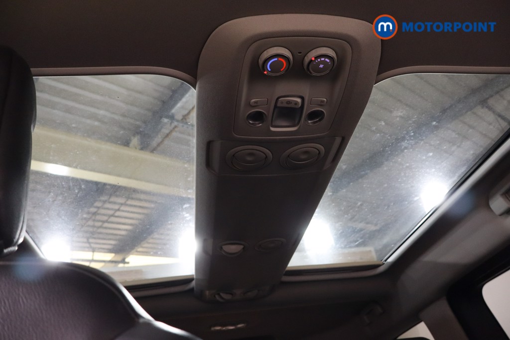 Peugeot Traveller Allure Manual Diesel People Carrier - Stock Number (1560650) - 27th supplementary image