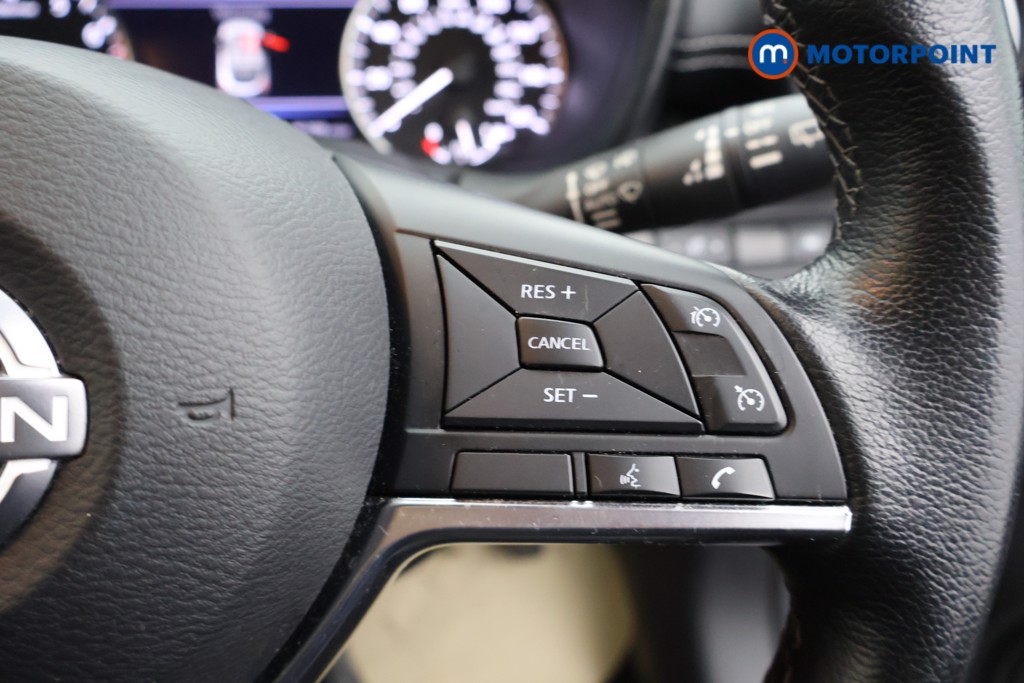 Nissan Juke N-Connecta Manual Petrol SUV - Stock Number (1566092) - 3rd supplementary image