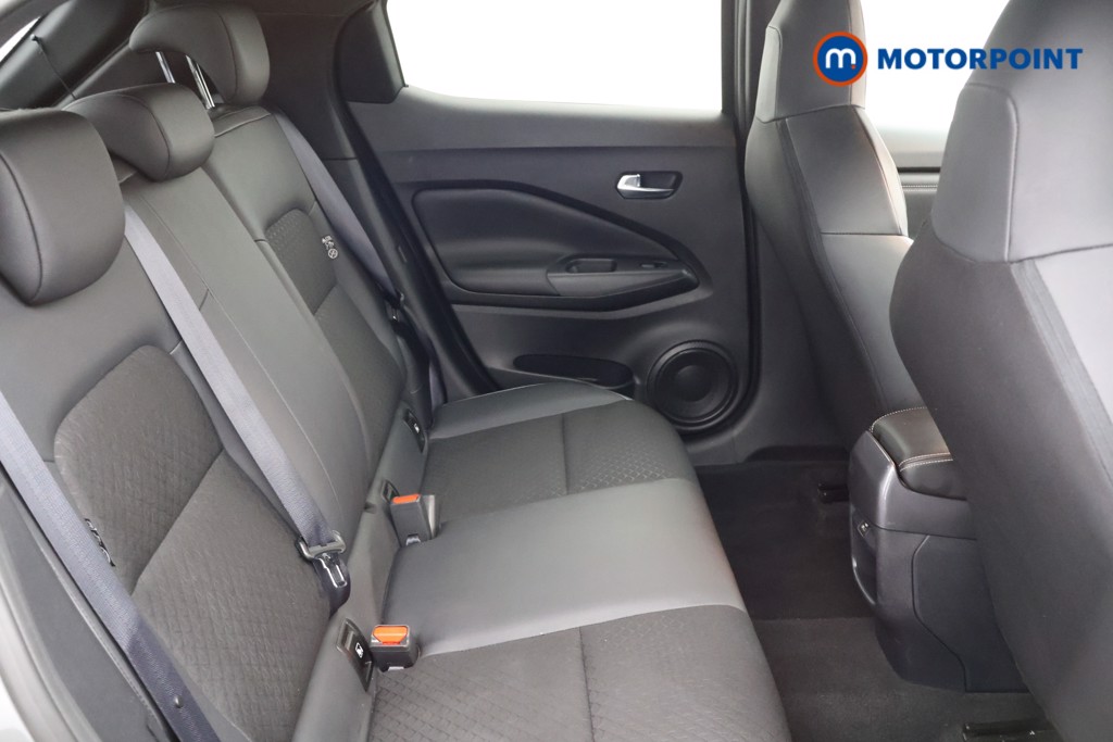 Nissan Juke N-Connecta Manual Petrol SUV - Stock Number (1566092) - 16th supplementary image