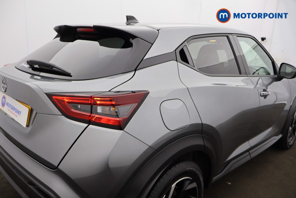 Nissan Juke N-Connecta Manual Petrol SUV - Stock Number (1566092) - 23rd supplementary image