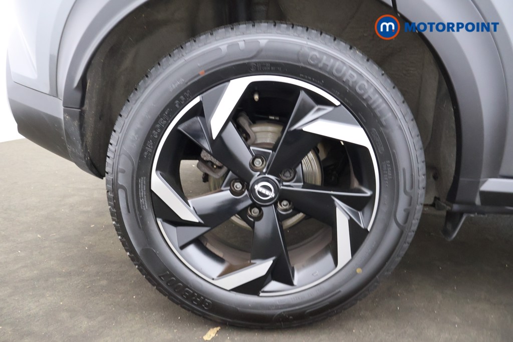 Nissan Juke N-Connecta Manual Petrol SUV - Stock Number (1566092) - 25th supplementary image