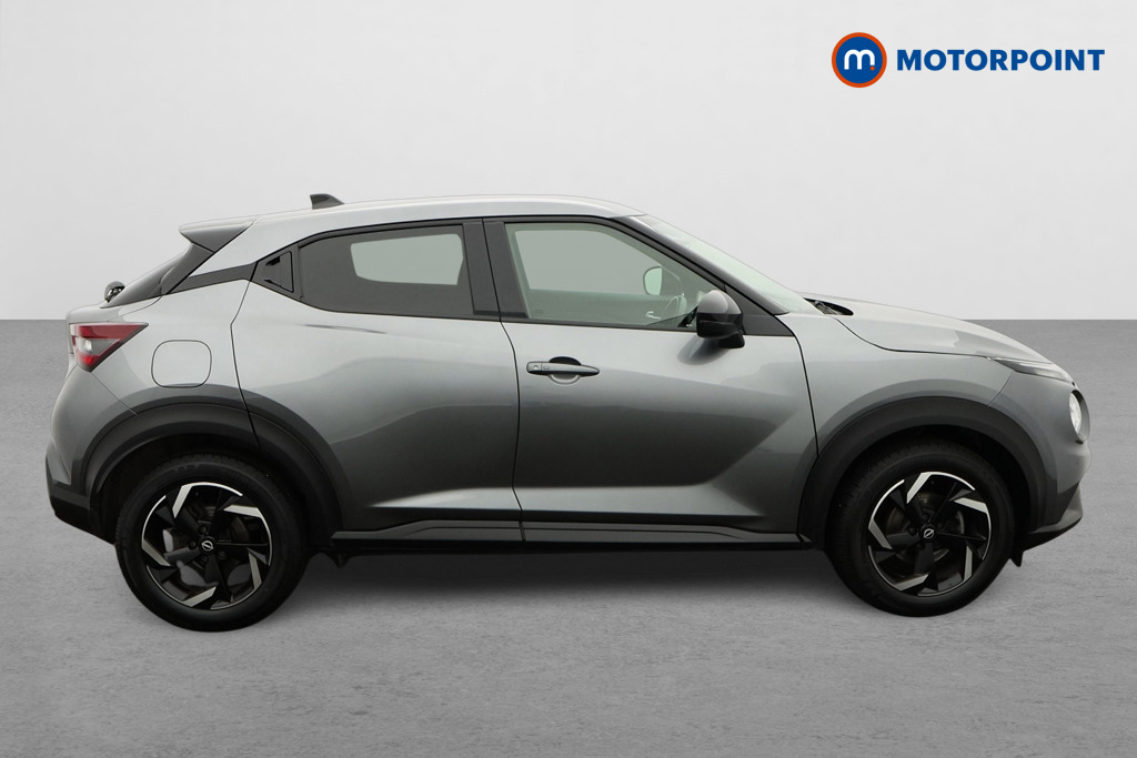 Nissan Juke N-Connecta Manual Petrol SUV - Stock Number (1566092) - Drivers side