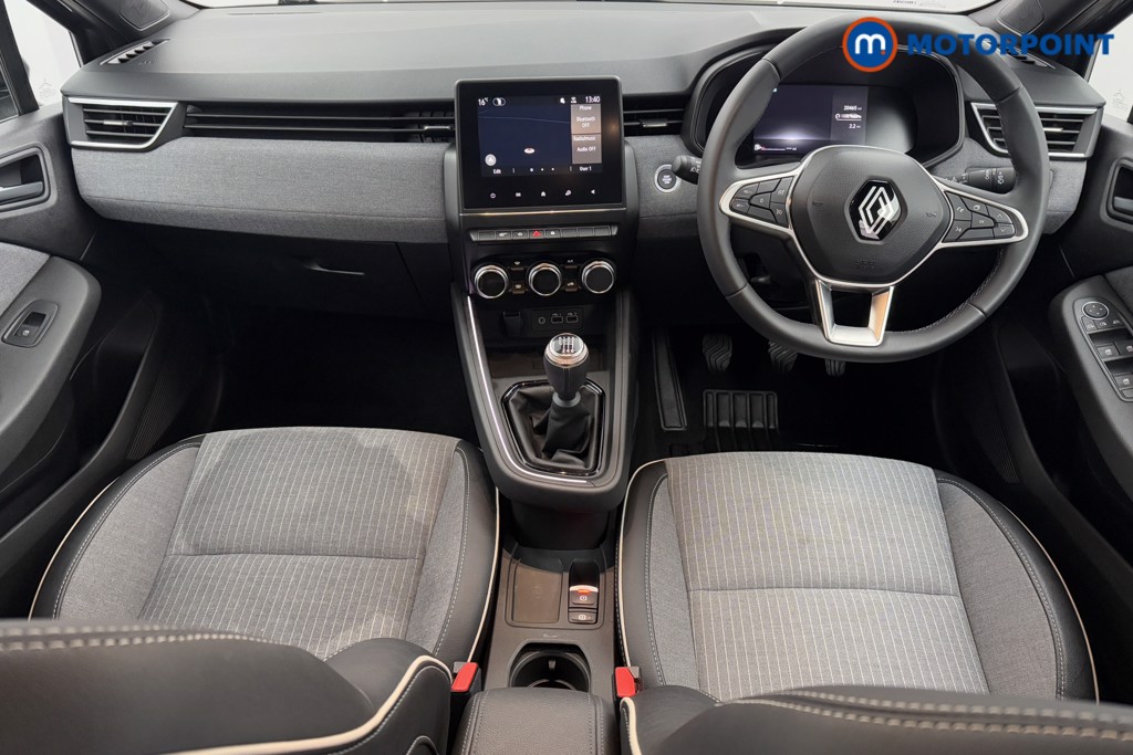 Renault Clio Techno Manual Petrol Hatchback - Stock Number (1570196) - 2nd supplementary image