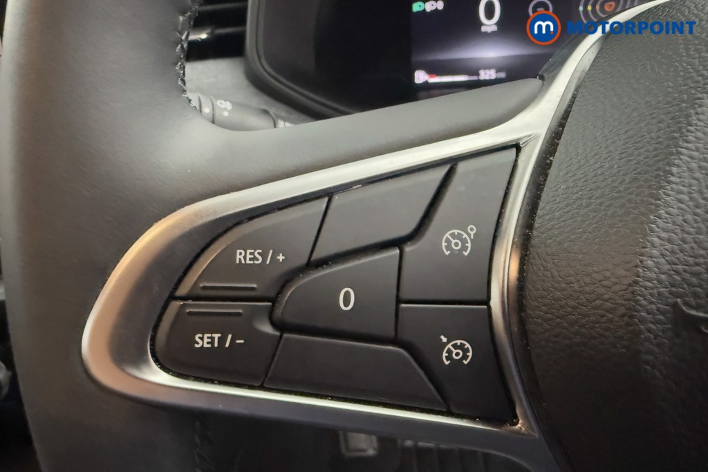 Renault Clio Techno Manual Petrol Hatchback - Stock Number (1570196) - 4th supplementary image