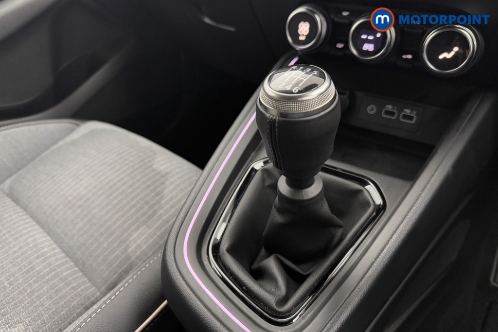 Renault Clio Techno Manual Petrol Hatchback - Stock Number (1570196) - 15th supplementary image