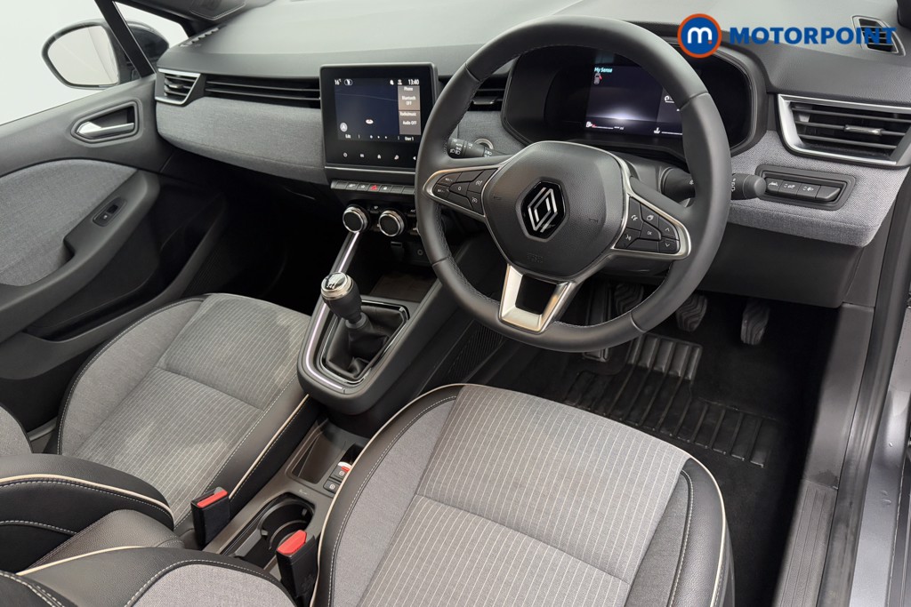 Renault Clio Techno Manual Petrol Hatchback - Stock Number (1570196) - 1st supplementary image