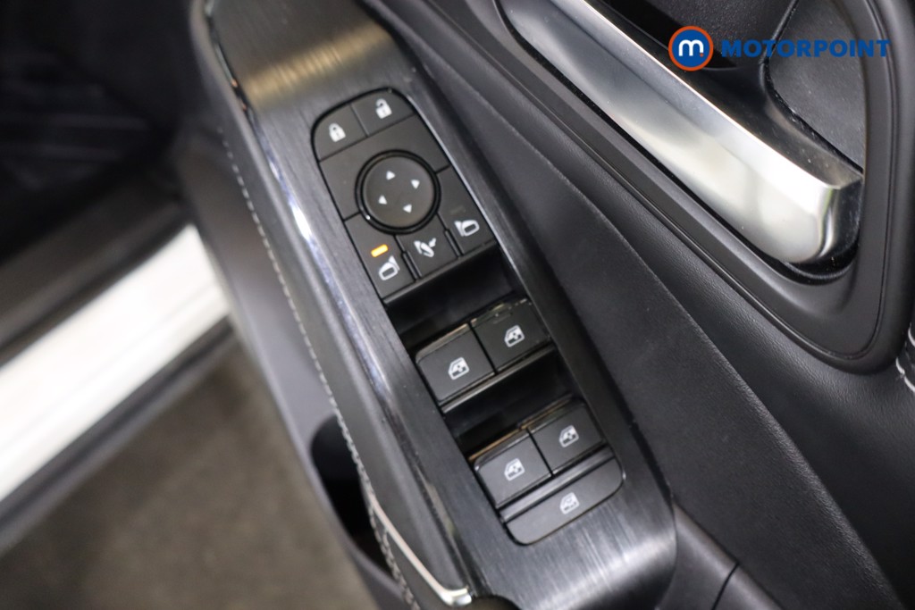 Nissan Qashqai N-Connecta Automatic Petrol SUV - Stock Number (1570578) - 18th supplementary image