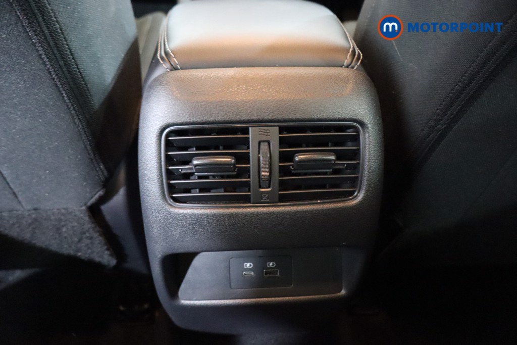 Nissan Qashqai N-Connecta Automatic Petrol SUV - Stock Number (1570578) - 21st supplementary image
