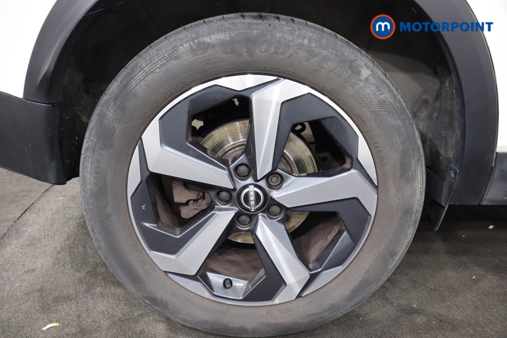 Nissan Qashqai N-Connecta Automatic Petrol SUV - Stock Number (1570578) - 25th supplementary image