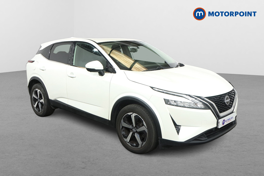 Nissan Qashqai N-Connecta Automatic Petrol SUV - Stock Number (1570578) - Drivers side front corner