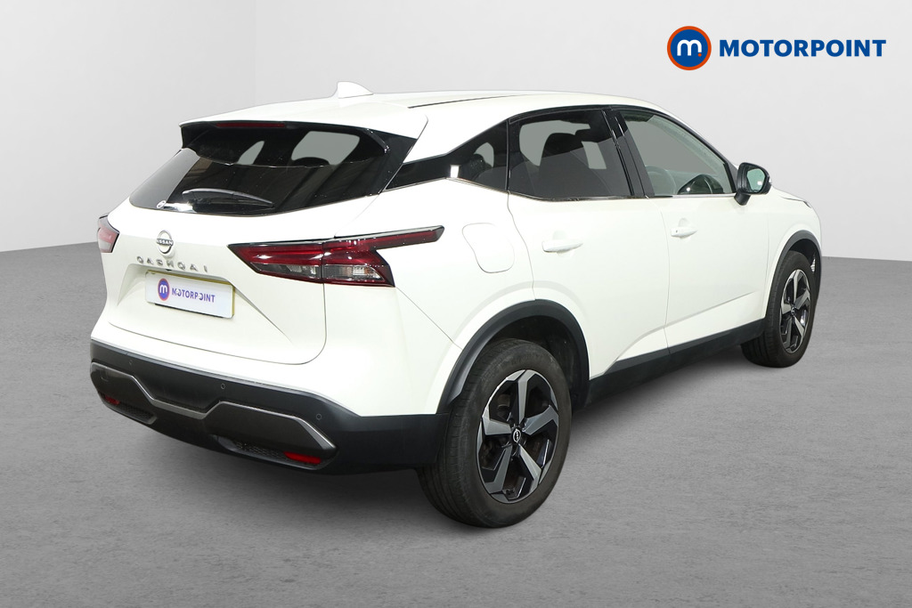Nissan Qashqai N-Connecta Automatic Petrol SUV - Stock Number (1570578) - Drivers side rear corner
