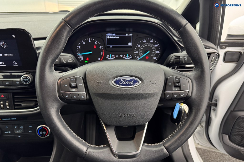 Ford Fiesta Zetec Manual Petrol Hatchback - Stock Number (1572217) - 6th supplementary image