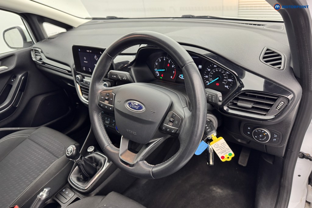 Ford Fiesta Zetec Manual Petrol Hatchback - Stock Number (1572217) - 7th supplementary image