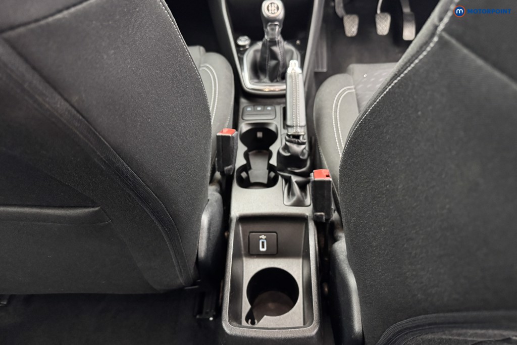 Ford Fiesta Zetec Manual Petrol Hatchback - Stock Number (1572217) - 10th supplementary image