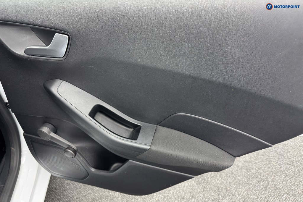 Ford Fiesta Zetec Manual Petrol Hatchback - Stock Number (1572217) - 22nd supplementary image